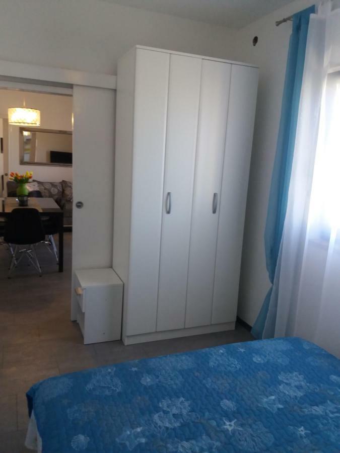 Apartmani Tajana Sukošan Eksteriør billede